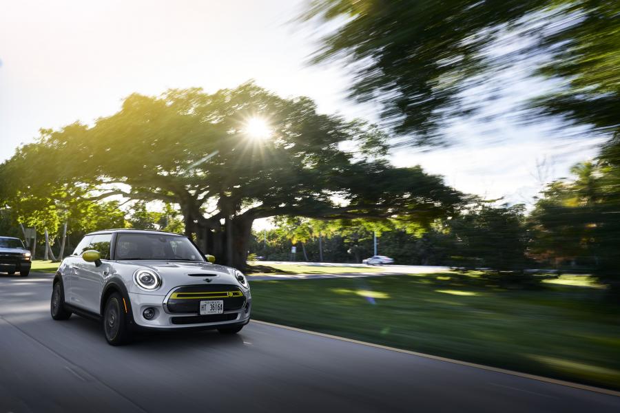  Mini Cooper SE (F56) 2020 года  (NA) (фото 50 из 342)